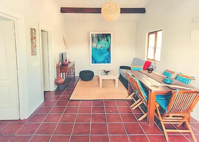 Charming House In With Shared Pool