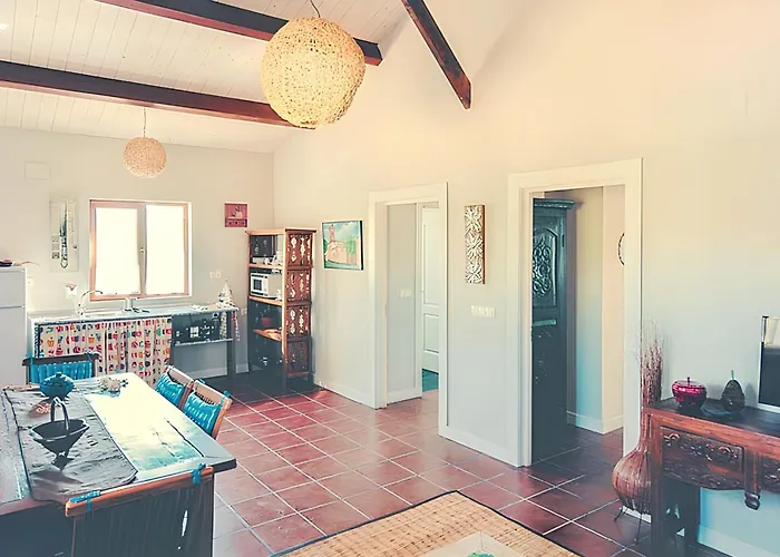 Charming House In With Shared Pool